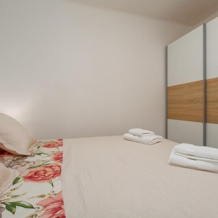 Apartment Agnese2 Rovinj Exteriör bild